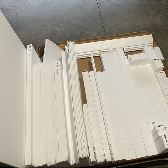 FloraCraft Styrofoam blocks plaques and corners-multiple sizes-White